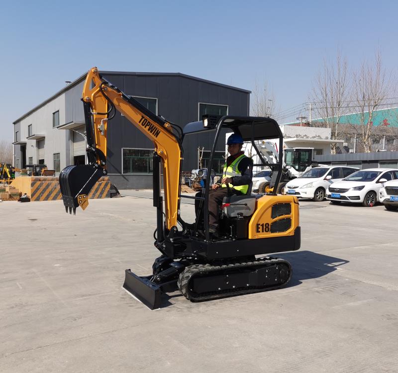 1.8T Mini Excavator.jpg